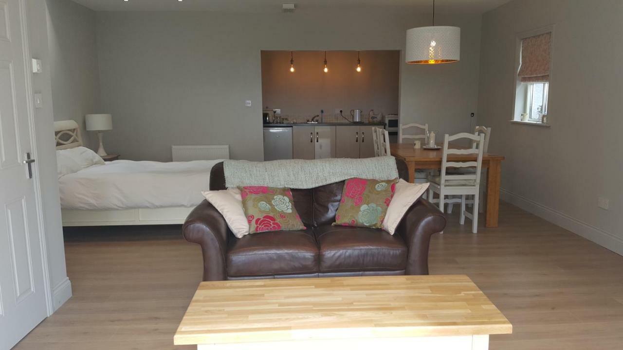 Ballinacarrick Apartment Ballynacarrick Upper Exterior foto